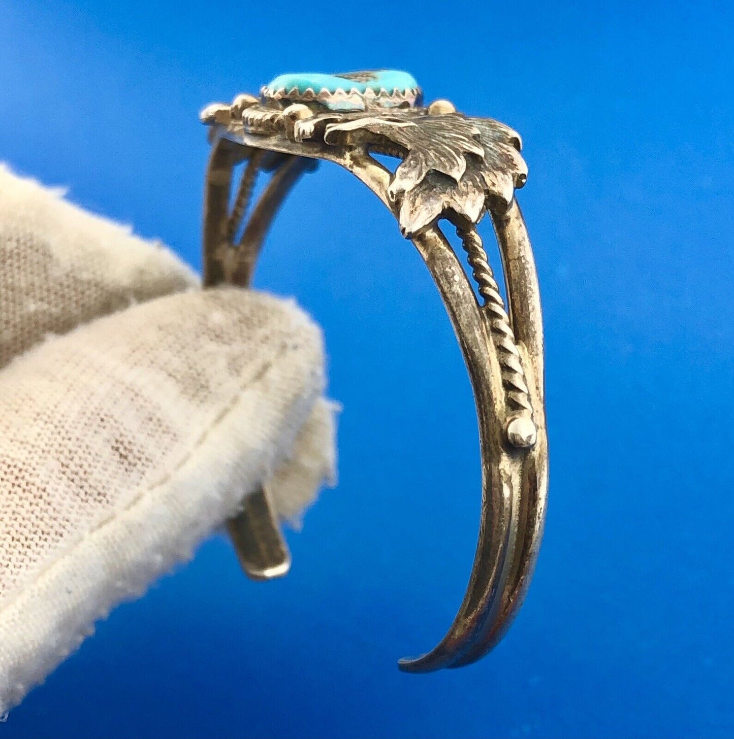 Stunning Sterling Silver Cabochon Turquoise Native American Eagle Cuff Bracelet