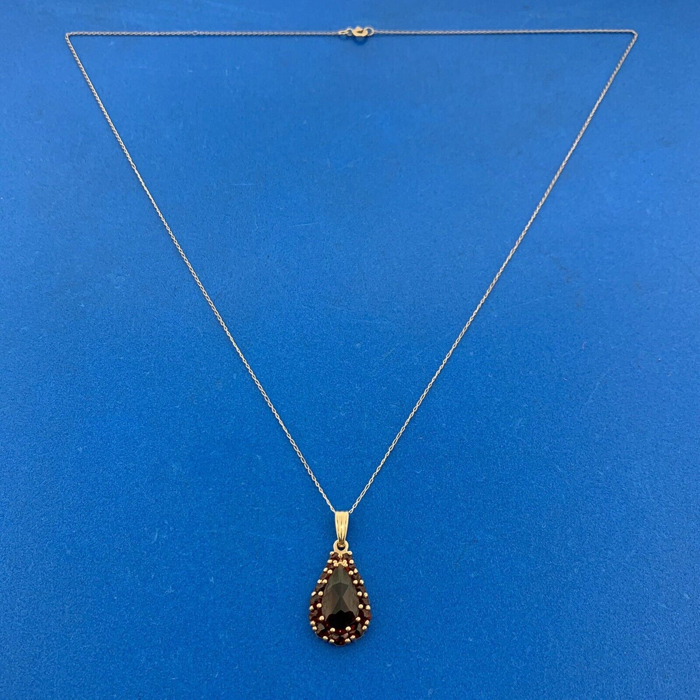 Vintage 14K Yellow Gold Pear Garnet Solitaire w/Halo January Pendant Necklace