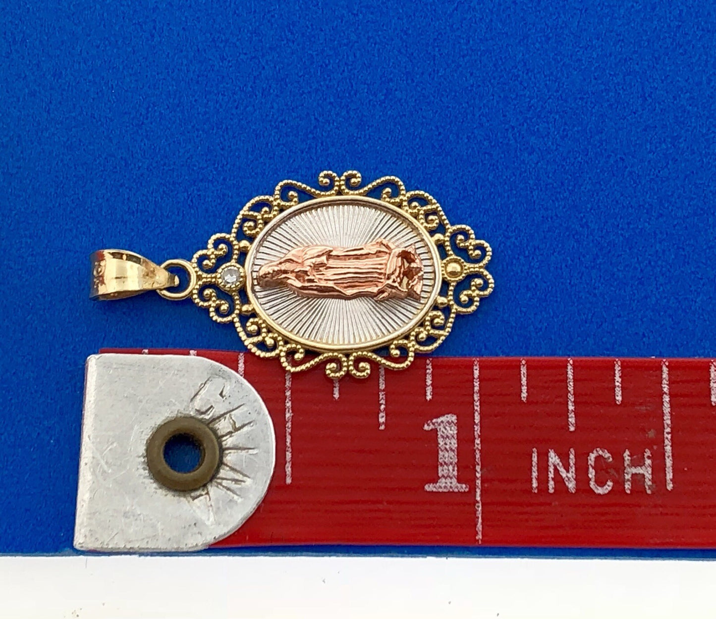 Vintage 10K Yellow White Rose Gold Diamond Oval Filigree Mother Mary Pendant