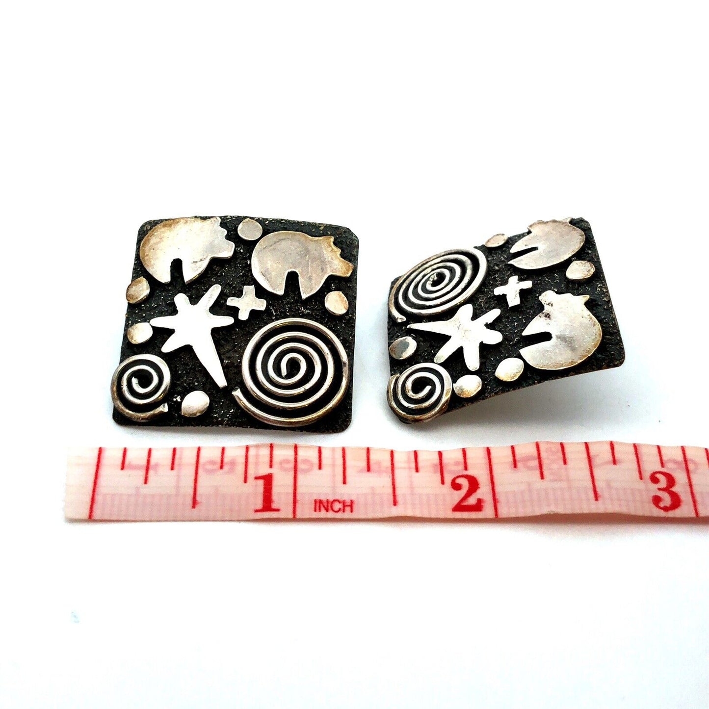 Alex Sanchez Navajo 925 Sterling Silver Bear Petroglyph Statement Stud Earrings