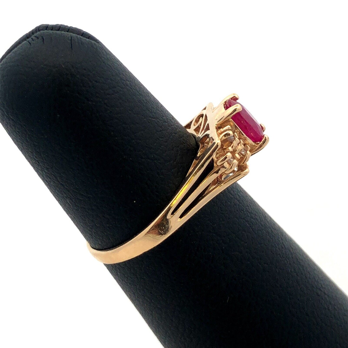 Estate 14K Yellow Gold Oval Ruby Diamond Accented July Anniversary Occasion Ring