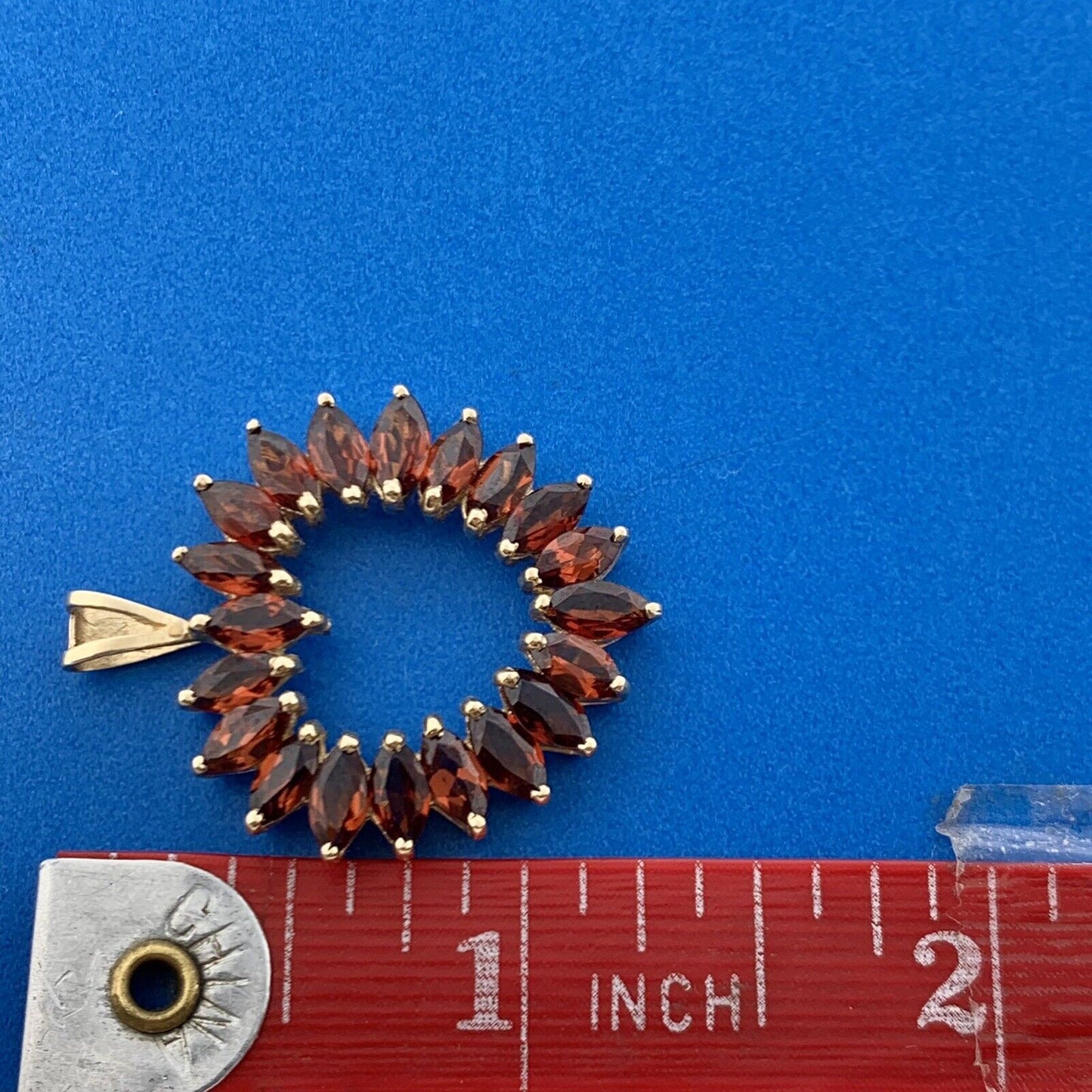 Gorgeous 10k Yellow Gold Marquise Cut Garnet Open Heart Loving Romantic Pendant