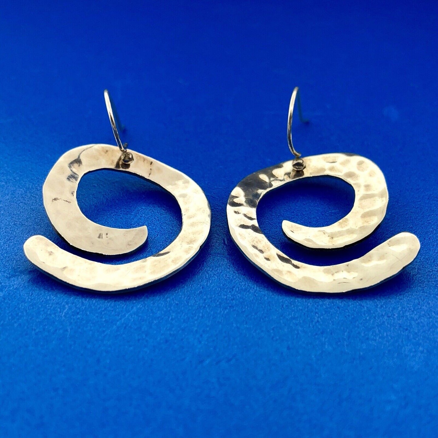Sterling Silver 925 Hammered Modernist Crop Circle Swirl Dangle Drop Earrings