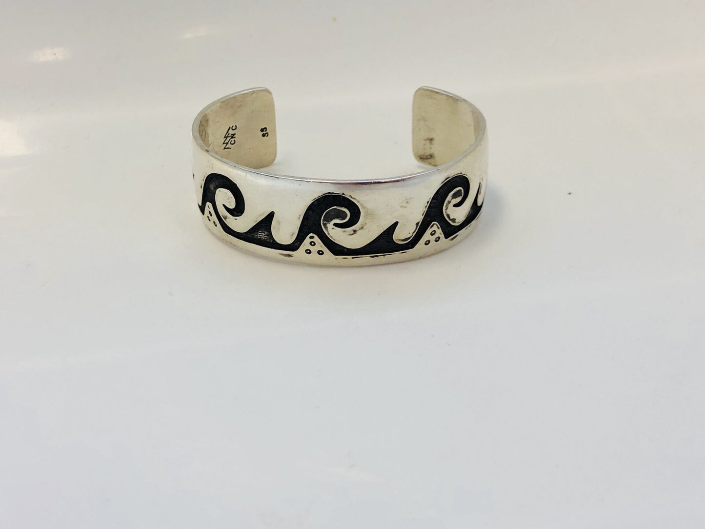 Vintage Native American Sterling Silver Overlay Wave Storyteller Cuff Bracelet