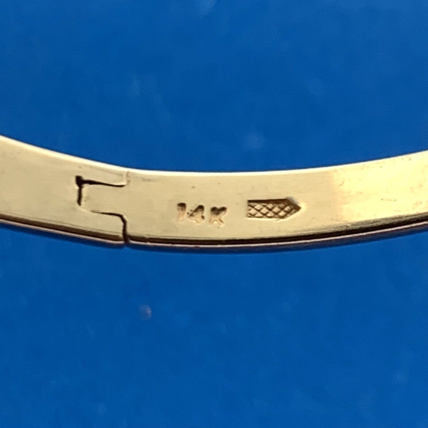 Designer 14K Yellow Gold Princess Channel Set Diamond Hinged Bangle Bracelet