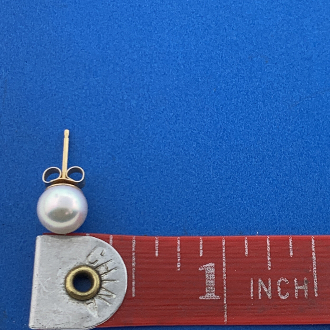 Chic Designer 14K Yellow Gold 7 mm Pearl Bridal June Anniversary Stud Earrings