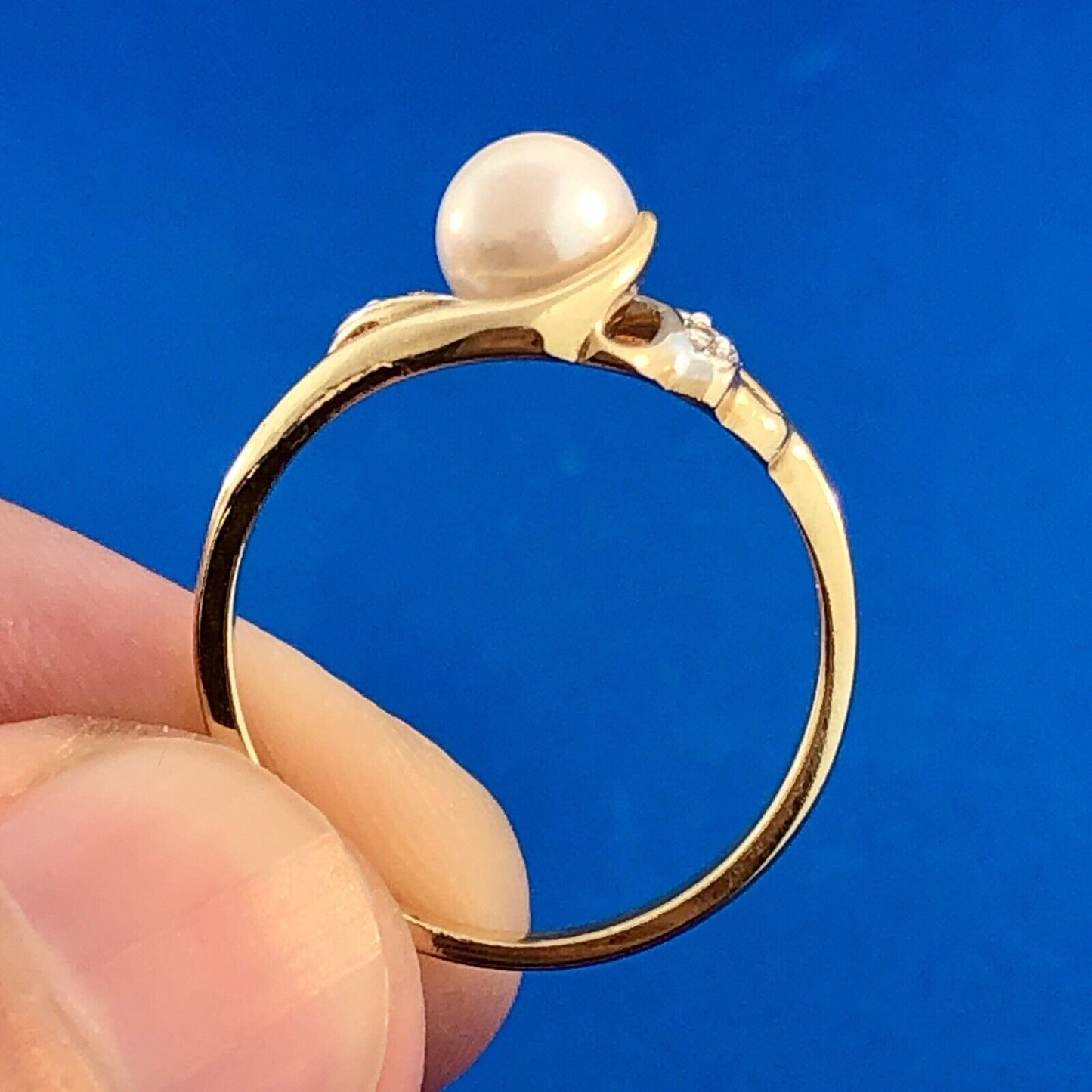 Vintage 10K Yellow White Gold Classic Pearl Diamond Freeform Swirl Cocktail Ring