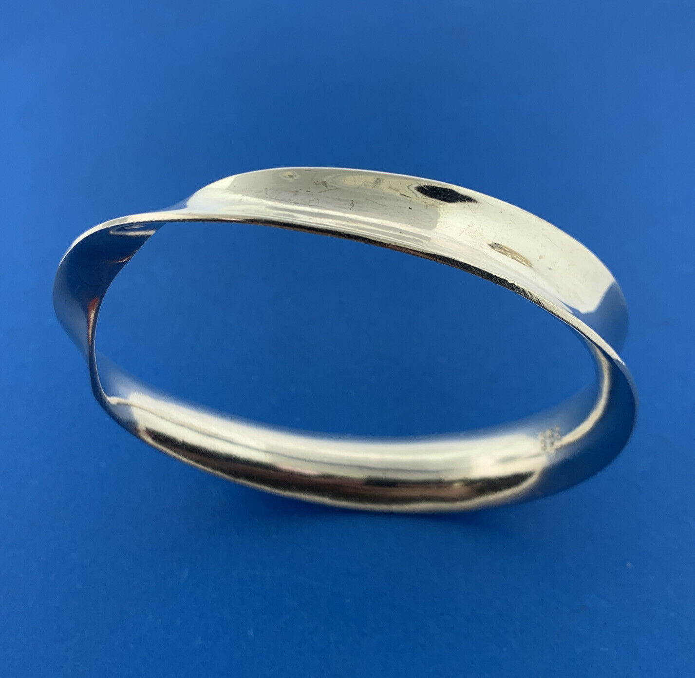Taxco Artisan PAZ. 925 Sterling Silver Ribbed Wave Modernist Bangle Bracelet
