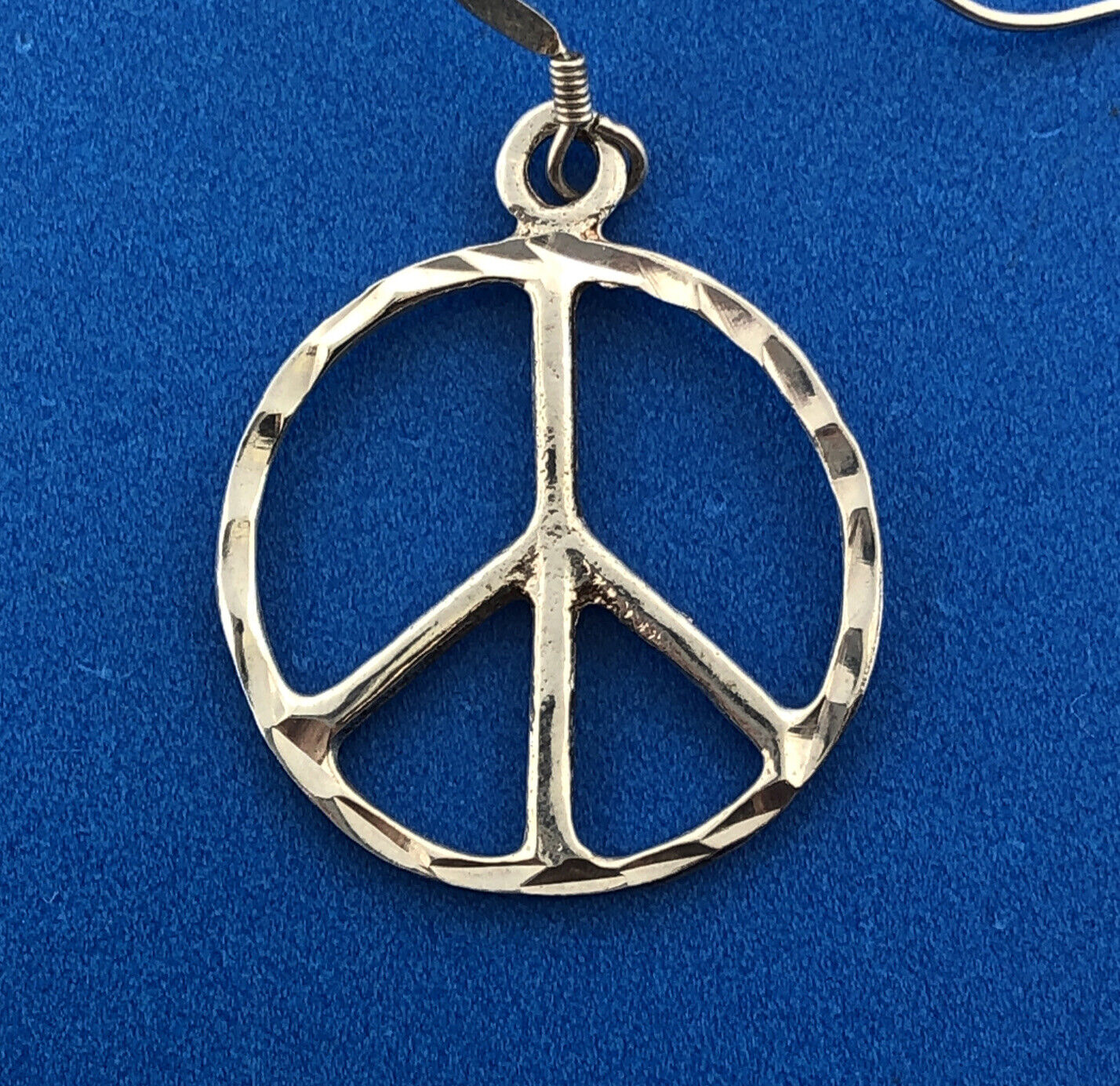 Retro 925 Sterling Silver Hammered Textured Peace Sign Symbol Dangle Earrings