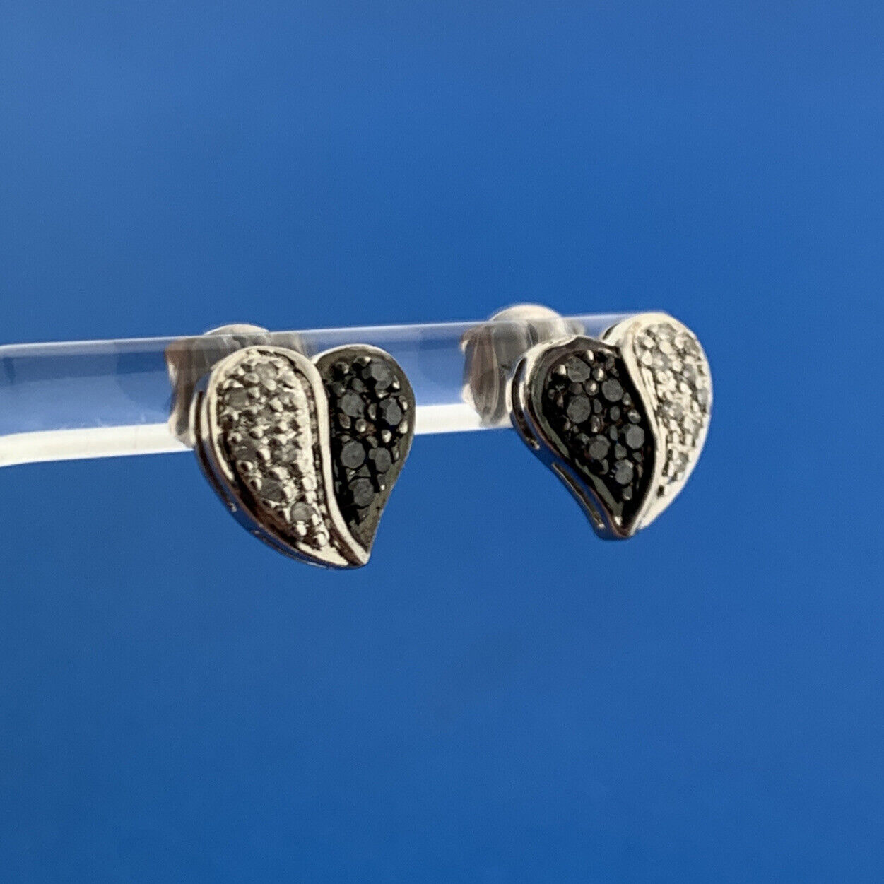 Designer HN 925 Sterling Silver White Black Diamond Cluster Heart Stud Earrings