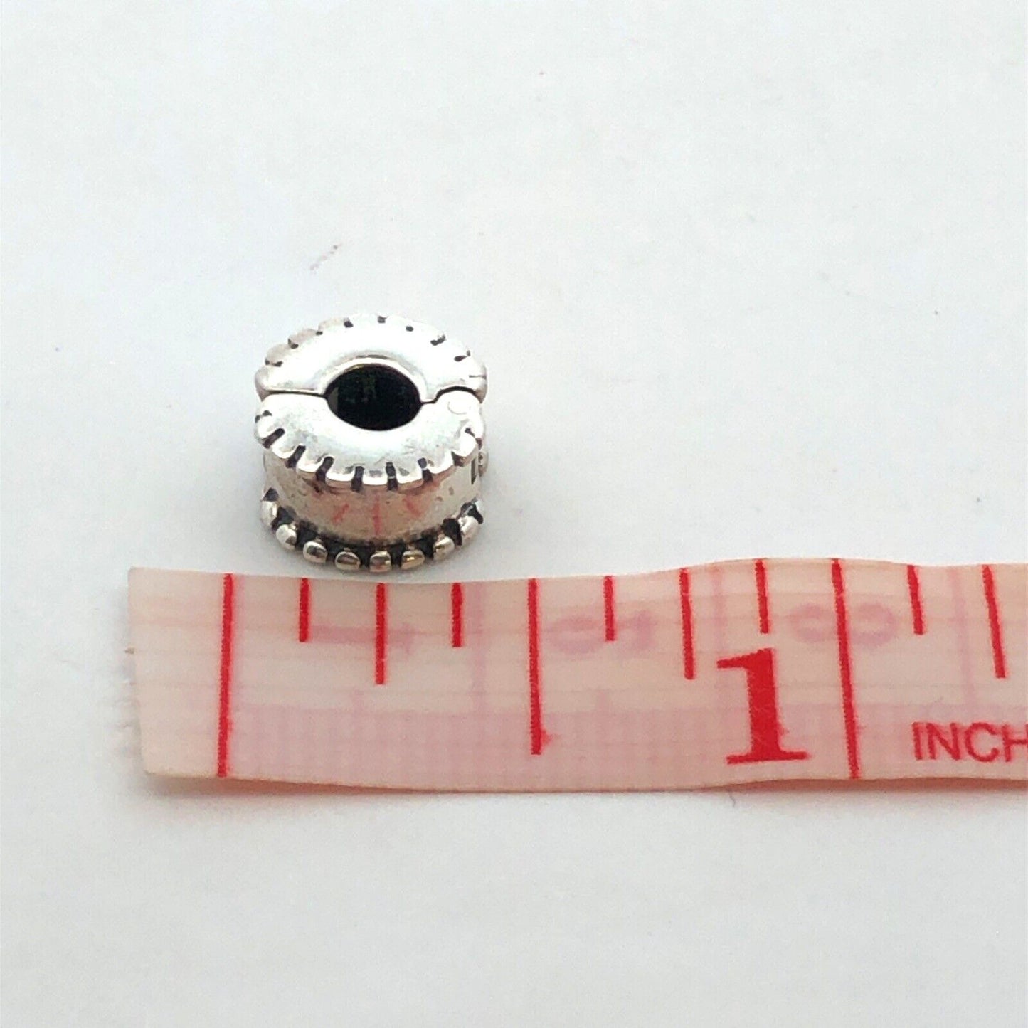 Authentic PANDORA 925 Sterling Silver Beveled Edge Clip 790267 Spacer Clip Charm