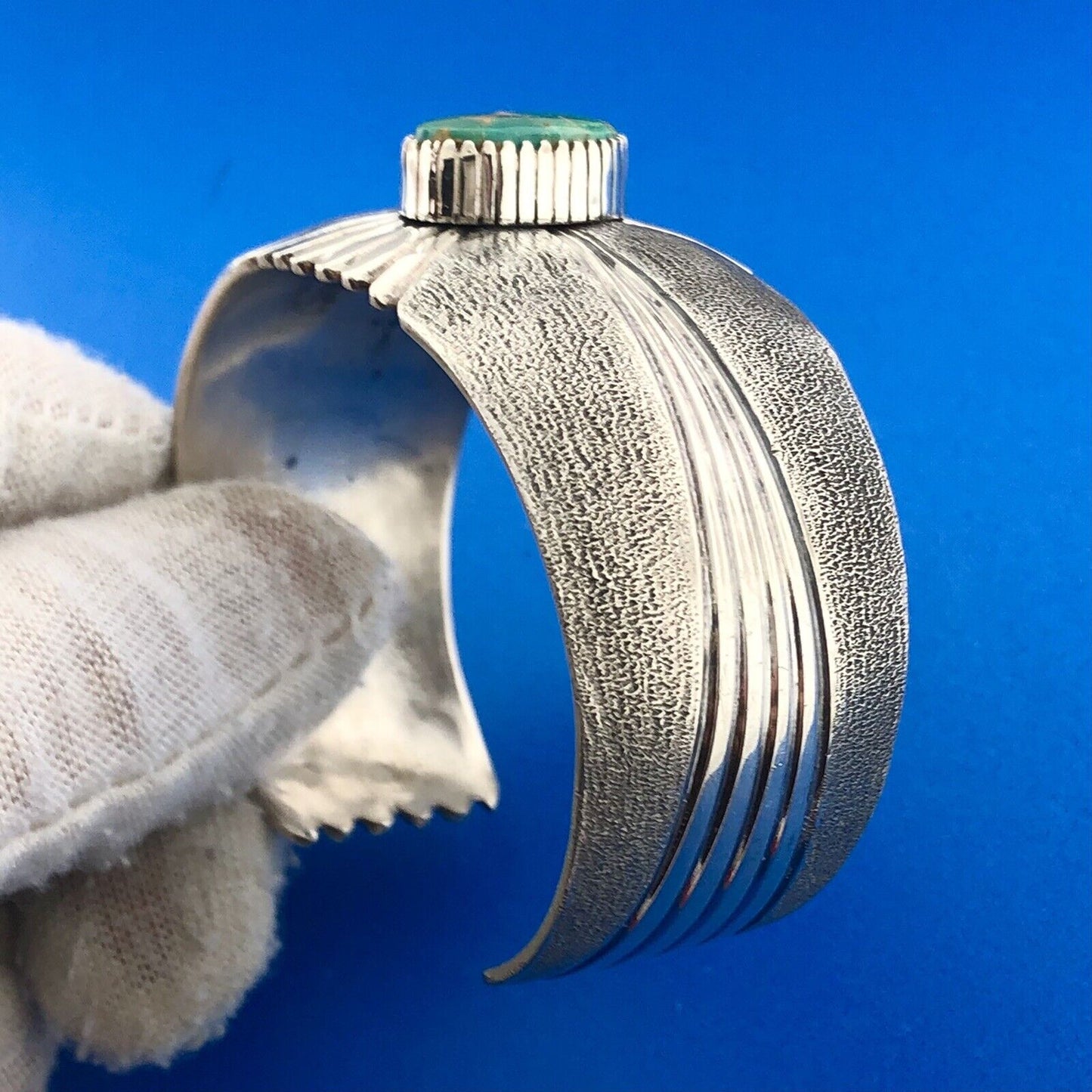 Vintage Native American 925 Sterling Silver Turquoise Statement Cuff Bracelet