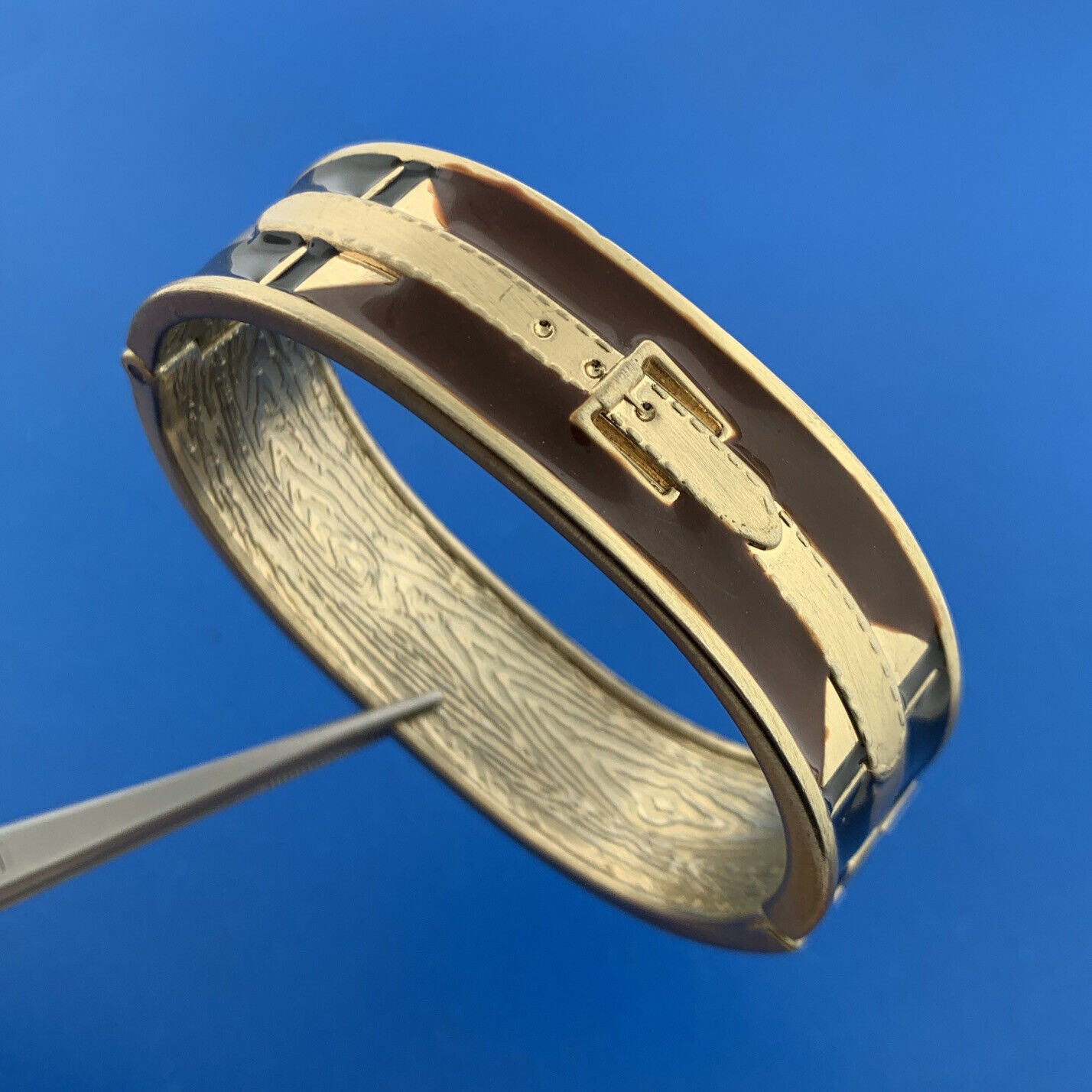 1980's Gold Tone Black Brown Gold Enamel Belt Buckle Design Hinged Cuff Bracelet