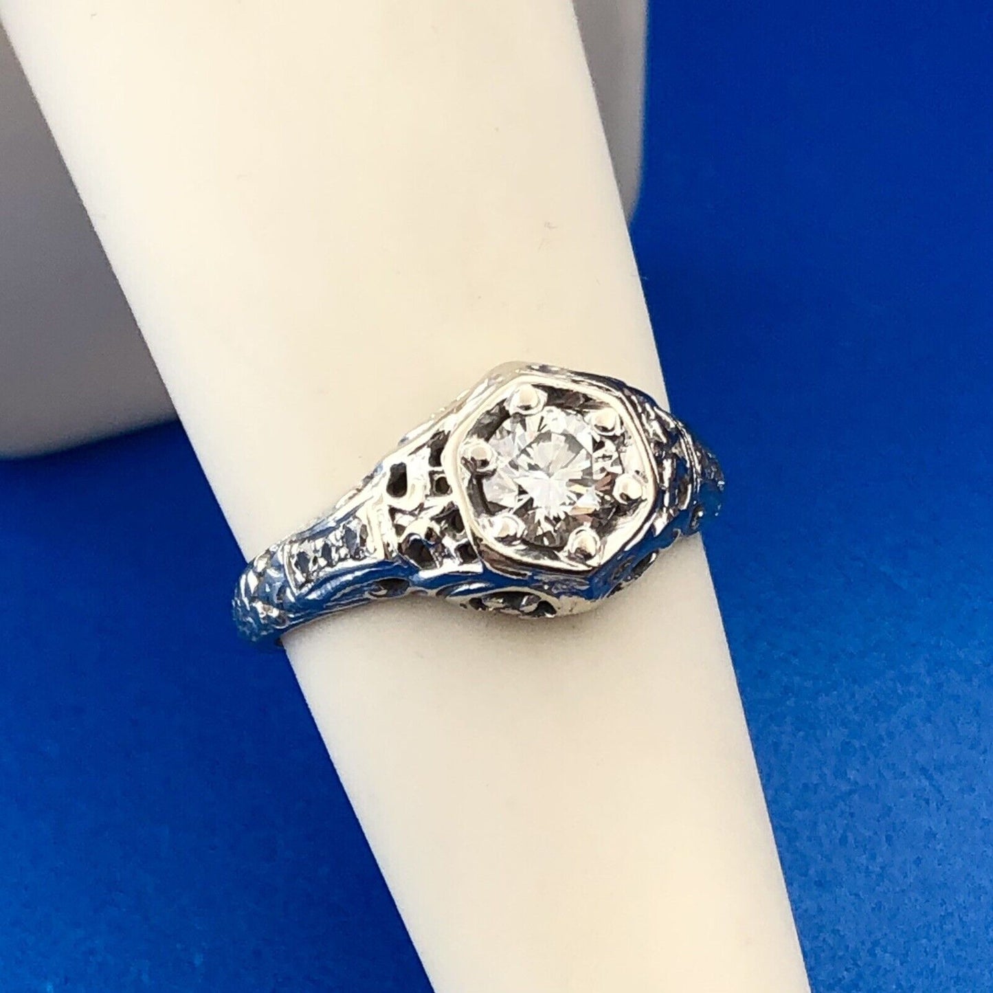 Vintage 14k White Gold Round Cut Diamond Solitaire W/Accents Regal Openwork Ring