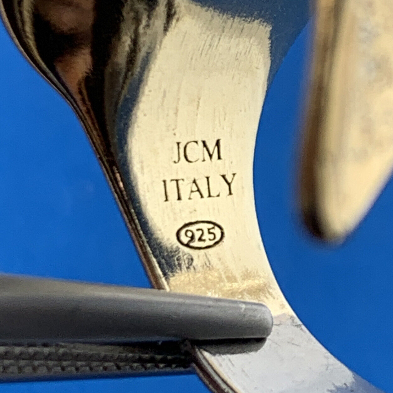 Jacmel Mauritius Sterling Silver Vermeil 2-Tone Modernist Sparkling Leaf Ring