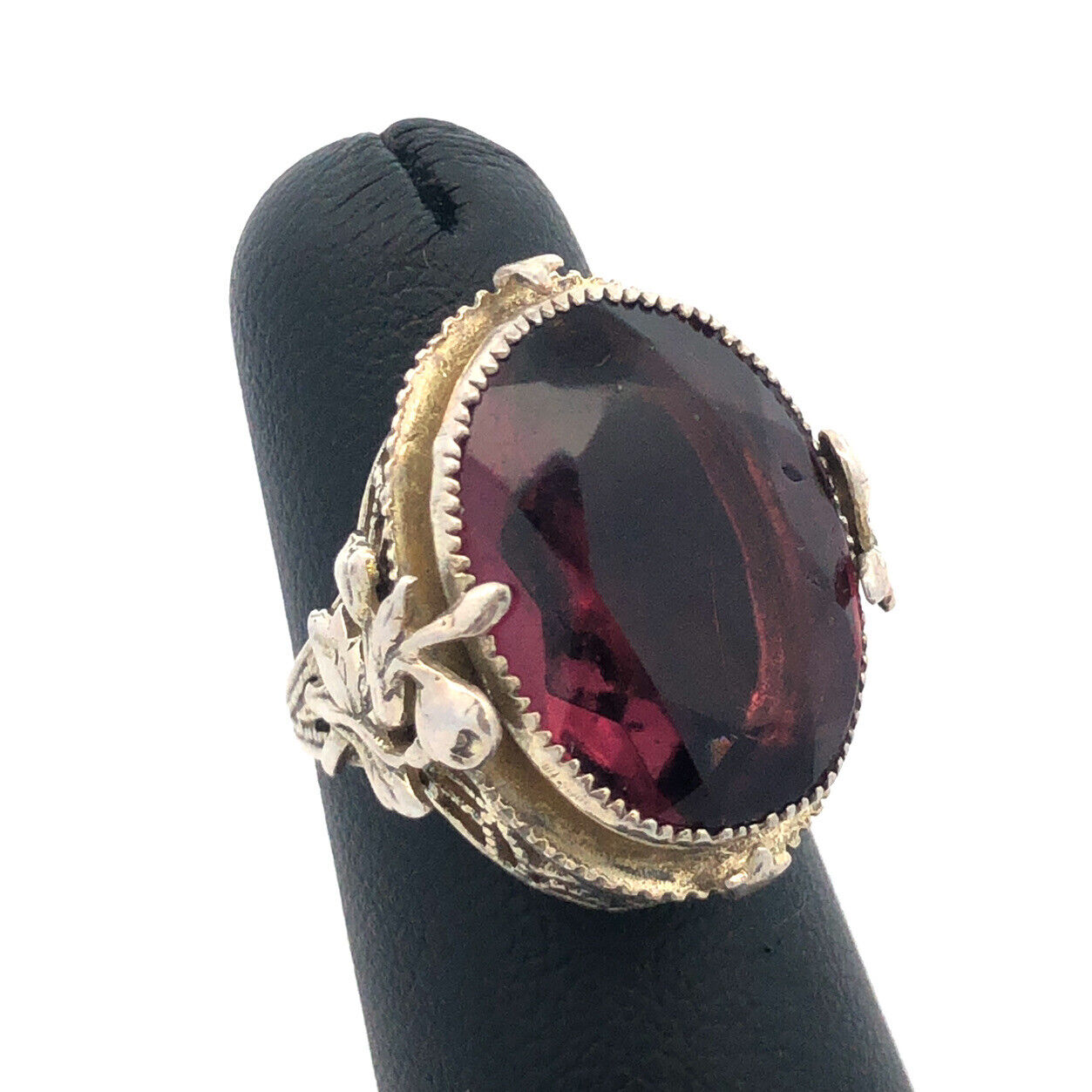 Vintage 925 Sterling Silver Faceted Purple Glass Floral Filigree Scroll Ring