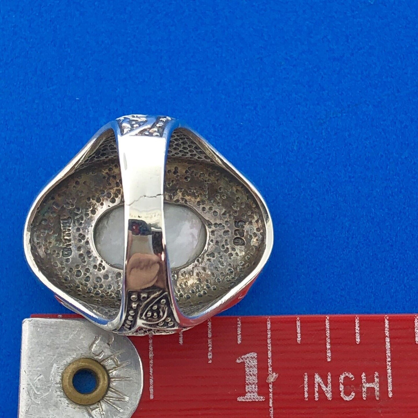 Stunning Sterling Silver 925 Mother of Pearl Marcasite Finger Ring Size 6.75