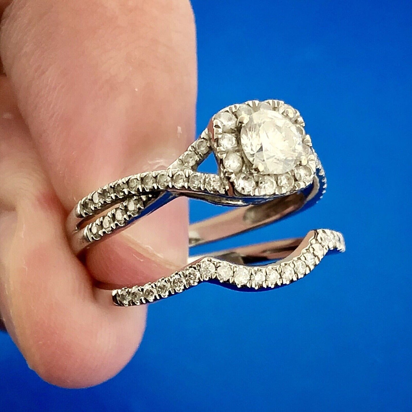 De Couer 10K White Gold Diamond Solitaire w/Halo Accents Bridal Ring Set