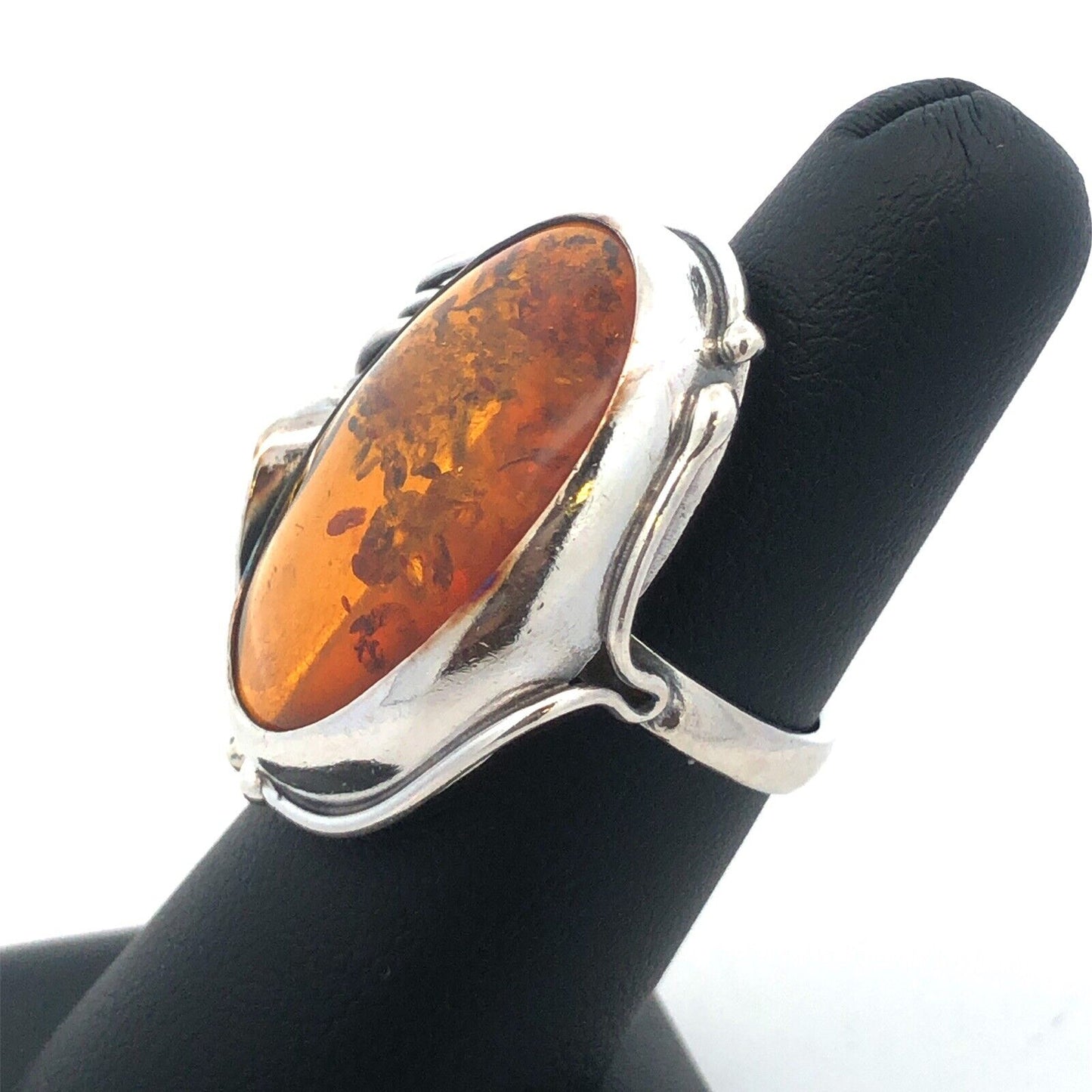 Vintage 925 Sterling Silver Oval Amber Vine Detail Statement Ring