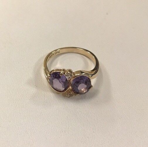 Vintage 10K Yellow Gold Oval Amethyst Diamond Accent Cocktail Ring Size 6