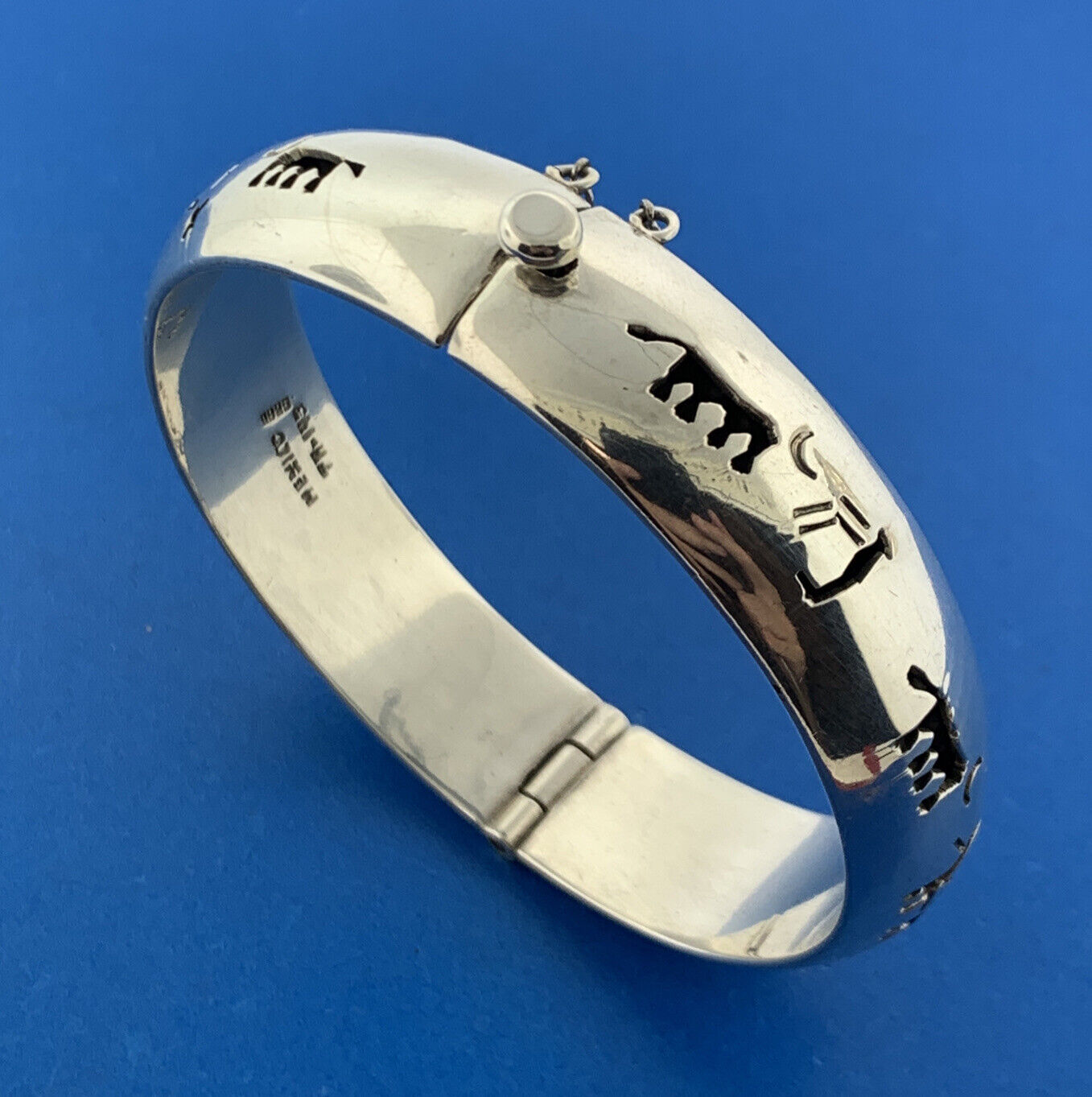 Vintage Taxco Mexico TM-143 Sterling Silver 925 Storyteller Hinged Cuff Bracelet