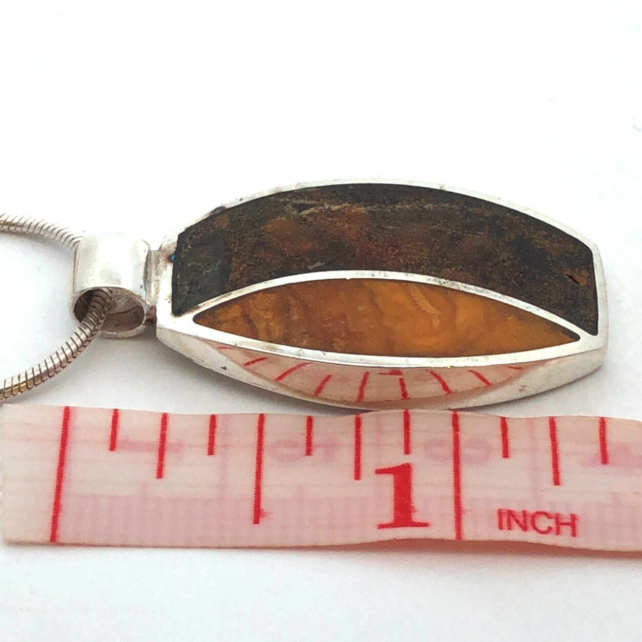 Vintage 925 Sterling Silver Amber Orange Agate Inlay Oval Pendant Necklace