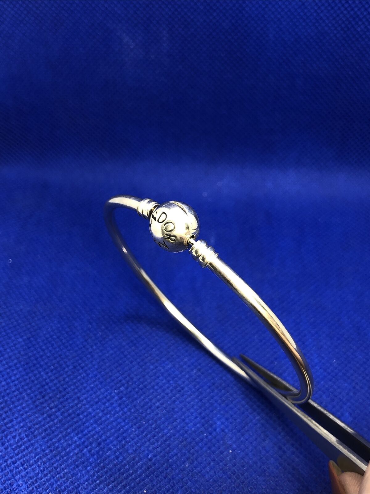 Designer PANDORA ALE Sterling Silver Round Charm Clasp Bangle Bracelet #590713