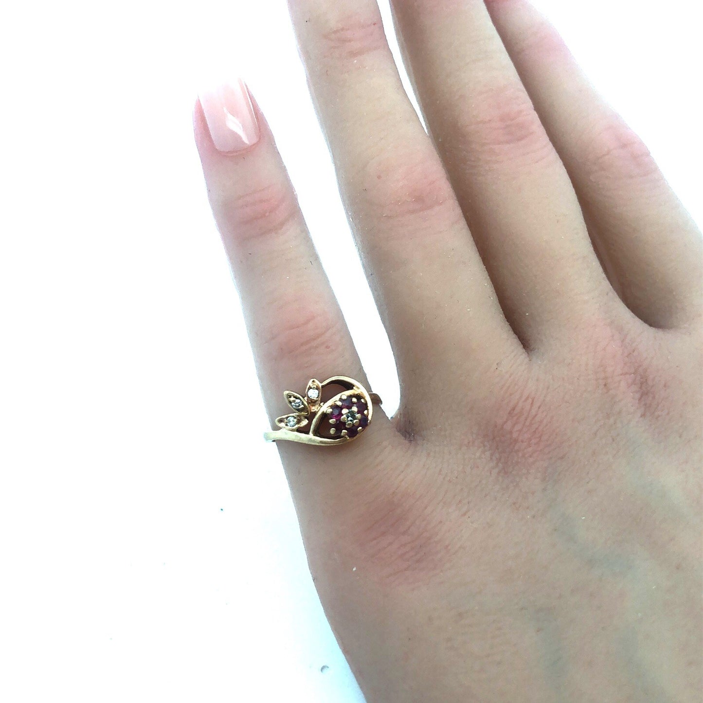 Vintage 10K Yellow Gold Ruby Diamond Free Form Rose Floral July Occasion Ring