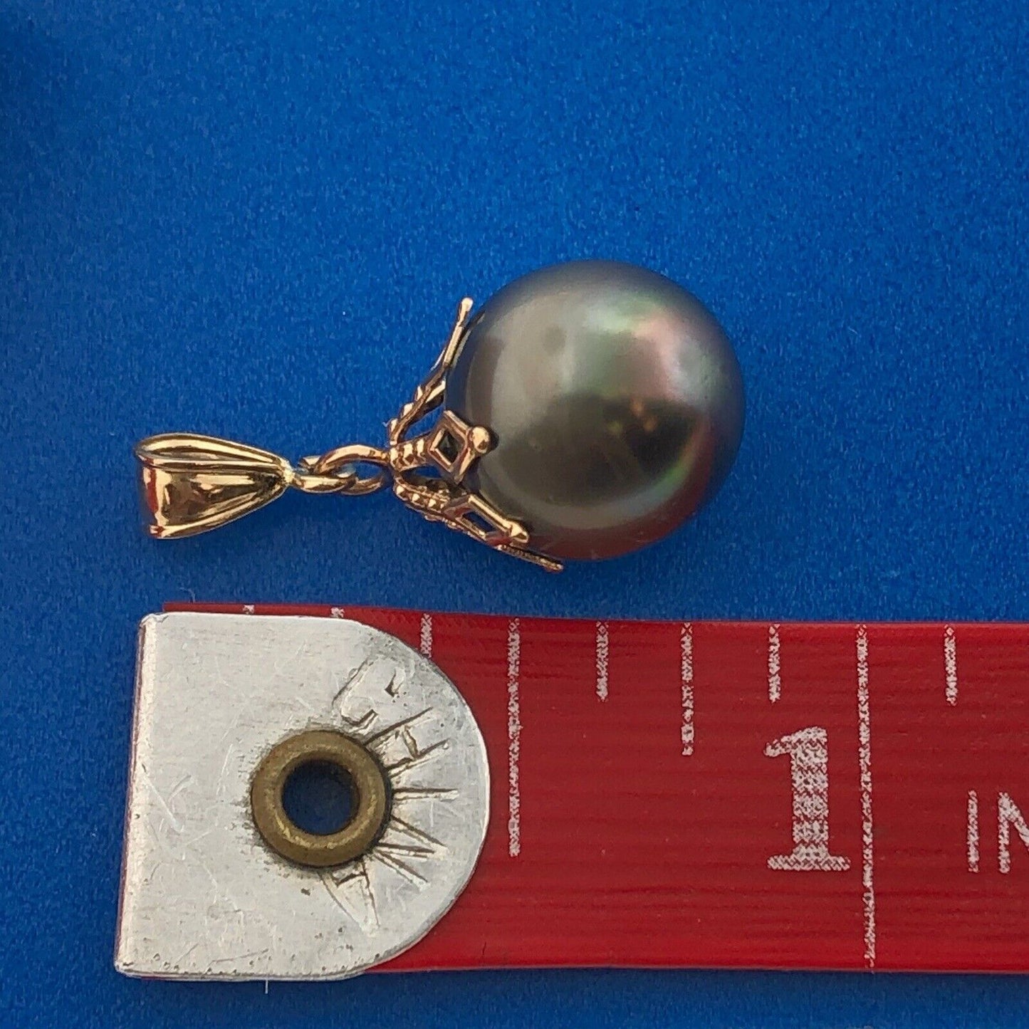14K Yellow Gold Black Pearl Drop Pendant