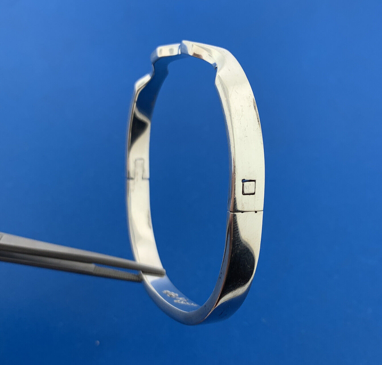 Vintage Taxco 925 Sterling Silver Modernist Wave Hinged Cuff Bangle Bracelet