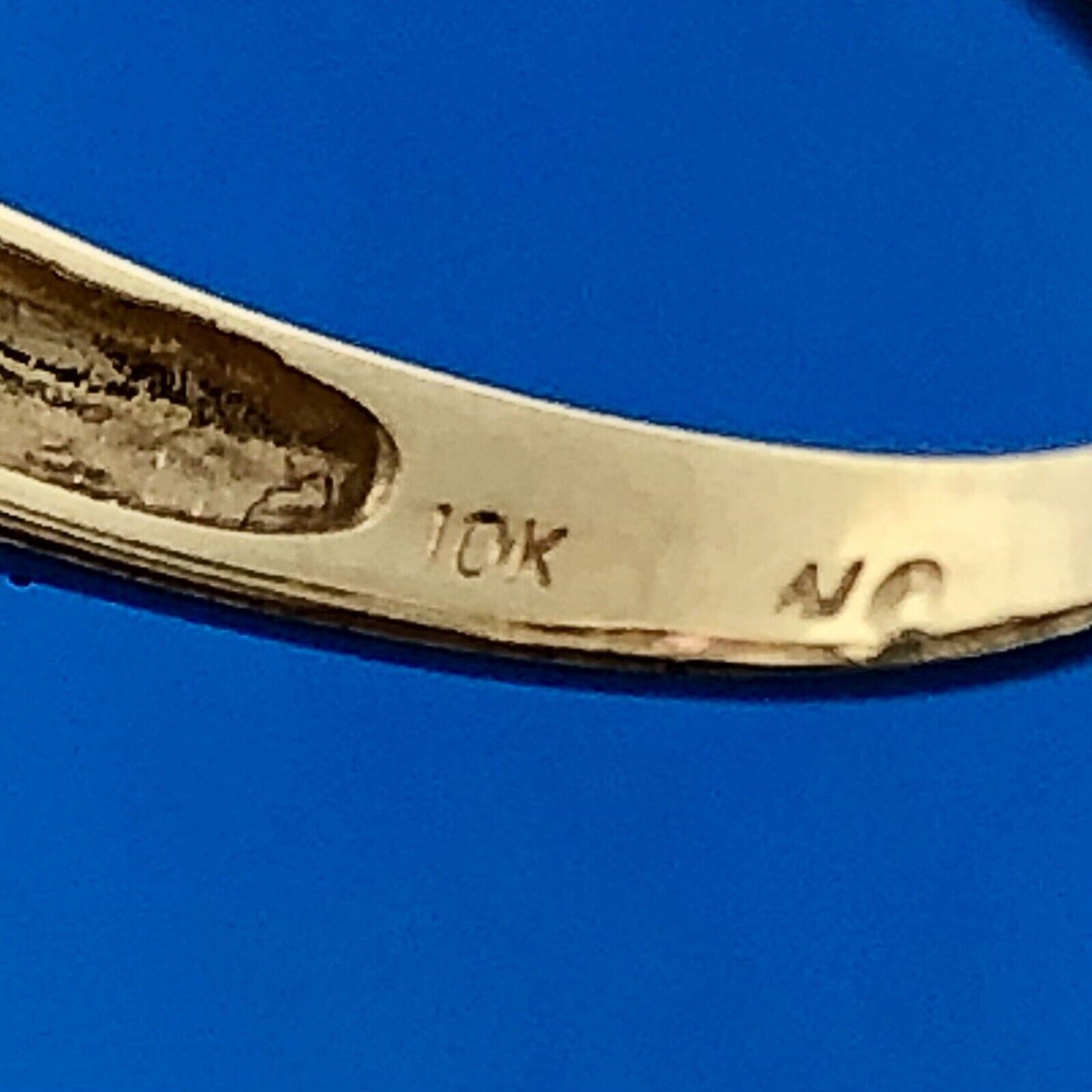 Vintage 10K Yellow Gold Oval Pink Sapphire Diamond Accent Cocktail Ring