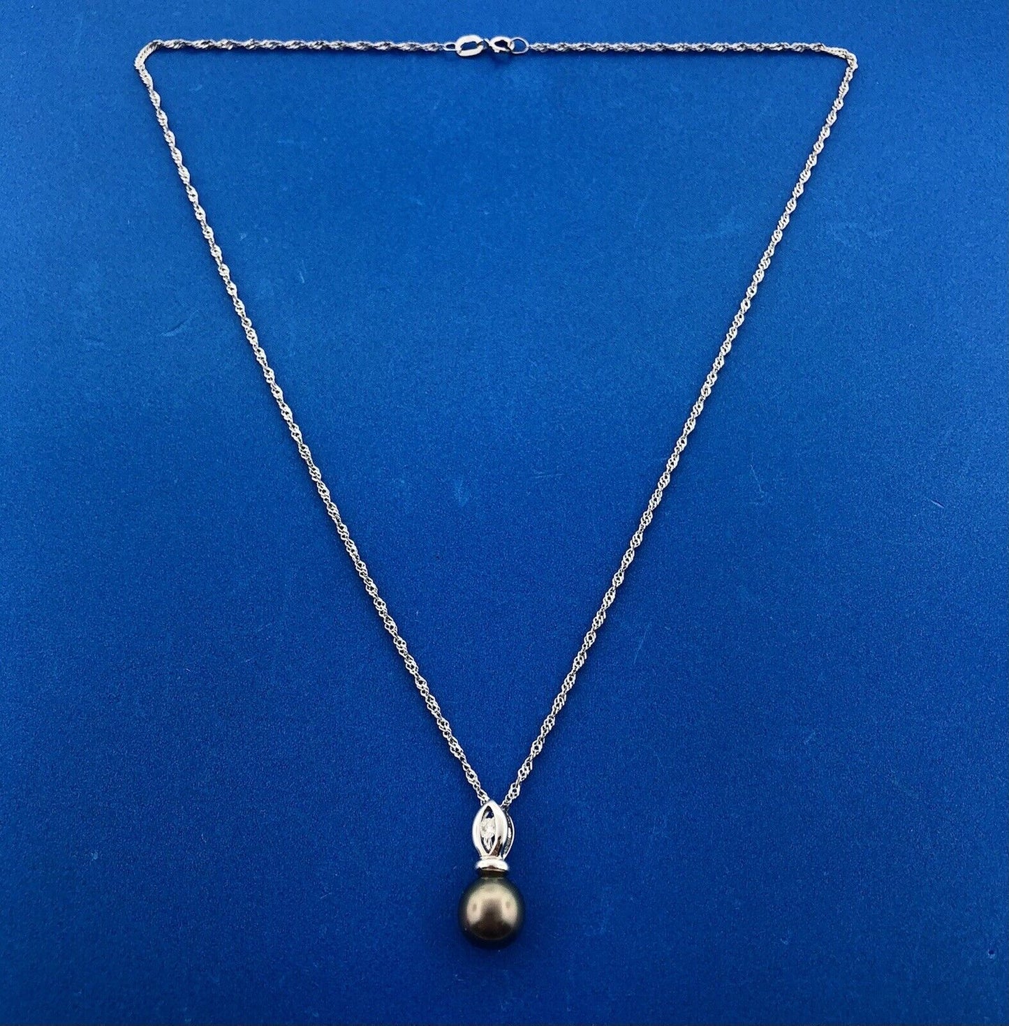 14k White Gold Tahitian Pearl Pendant Necklace with Diamond Accent