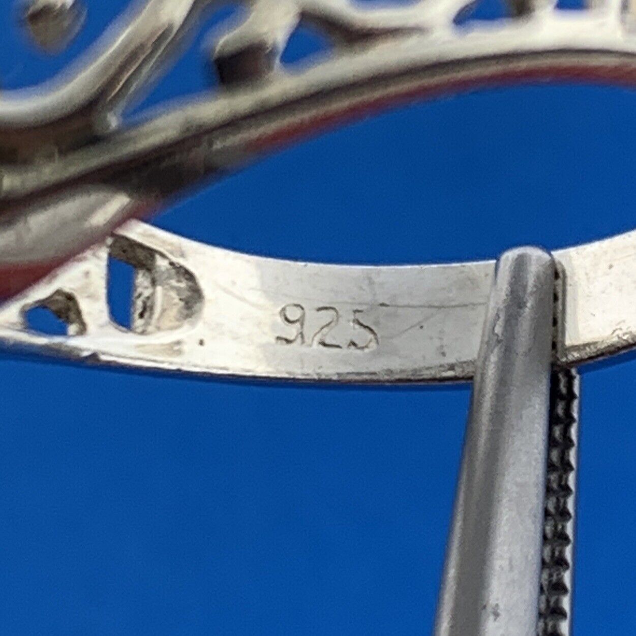 Designer 925 Sterling Silver Oval Cubic Zirconia Solitaire Sweetheart Dome Ring