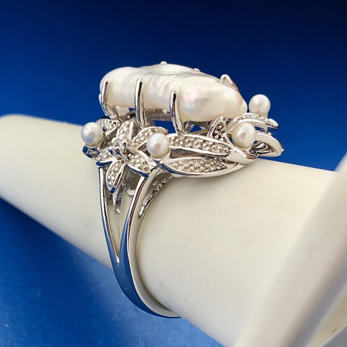 Designer HT 925 Sterling Silver Mother Of Pearl Diamond Pearl Floral Ring