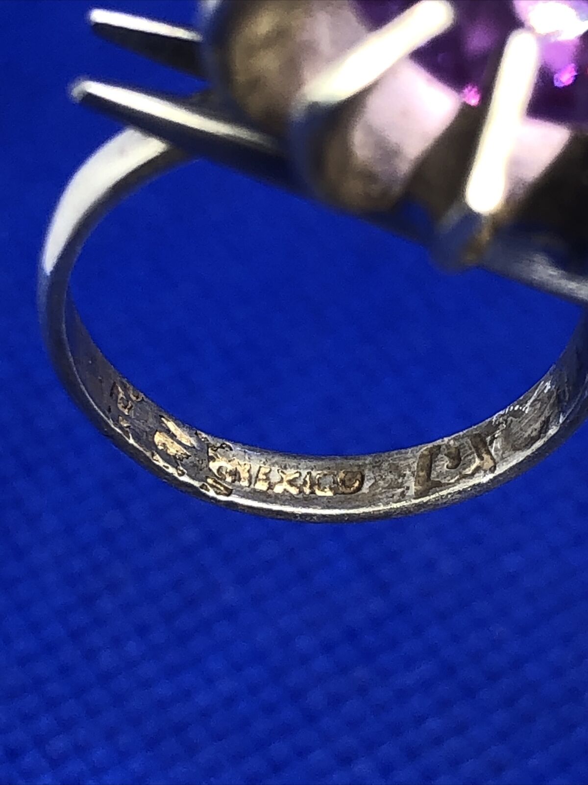 Taxco Mexico 925 Sterling Silver Round Purple Sapphire Cocktail Ring