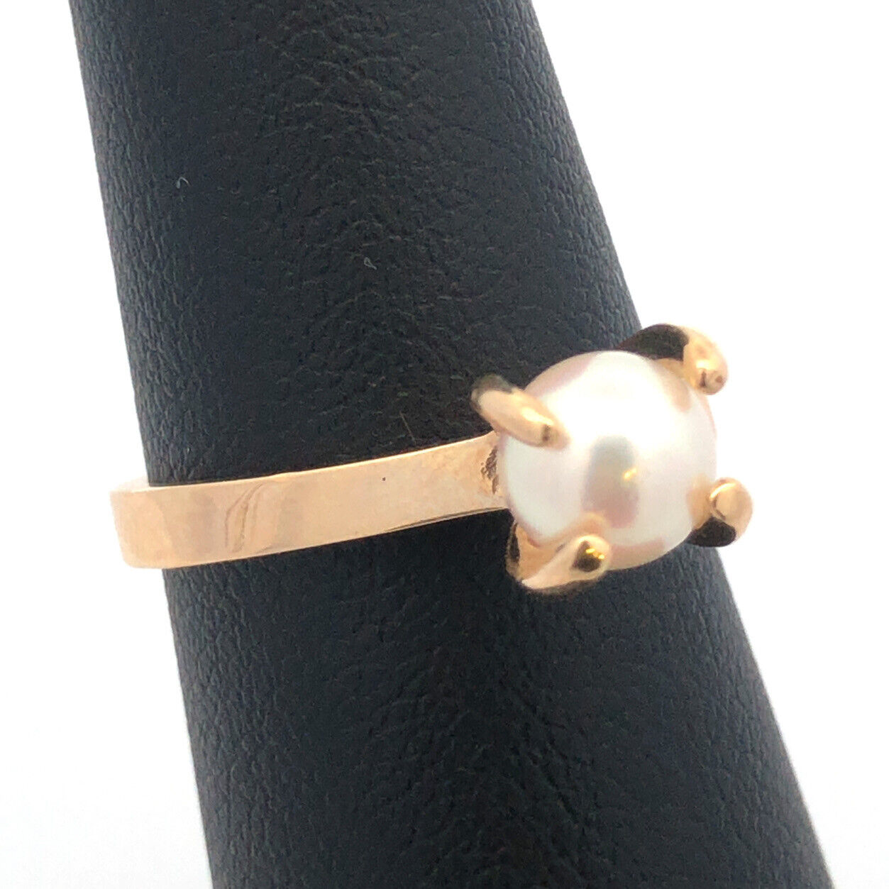 Designer 10K Yellow Gold Pearl Solitaire Size 6.5 Ring