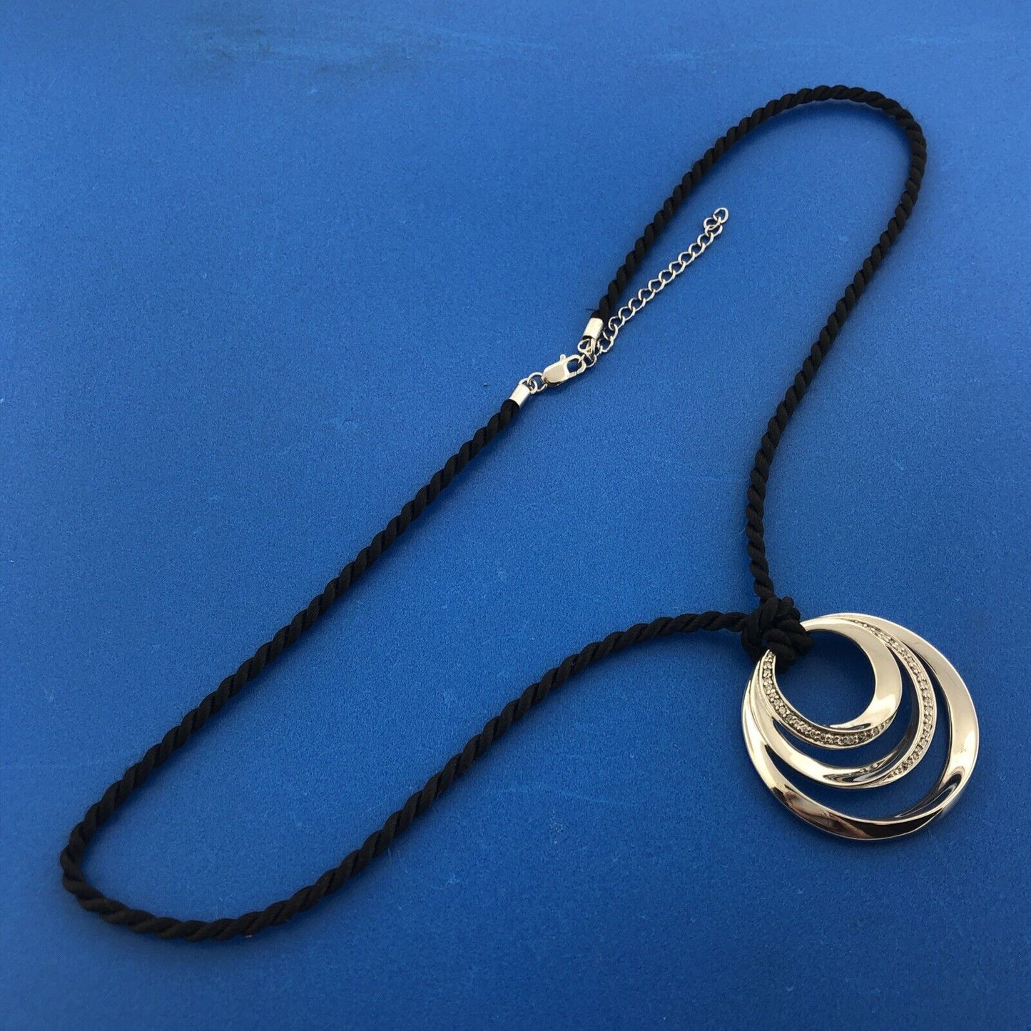 Stunning Sterling Silver 925 Round Cut Diamond Multi-Circle 17"-18.5" Necklace