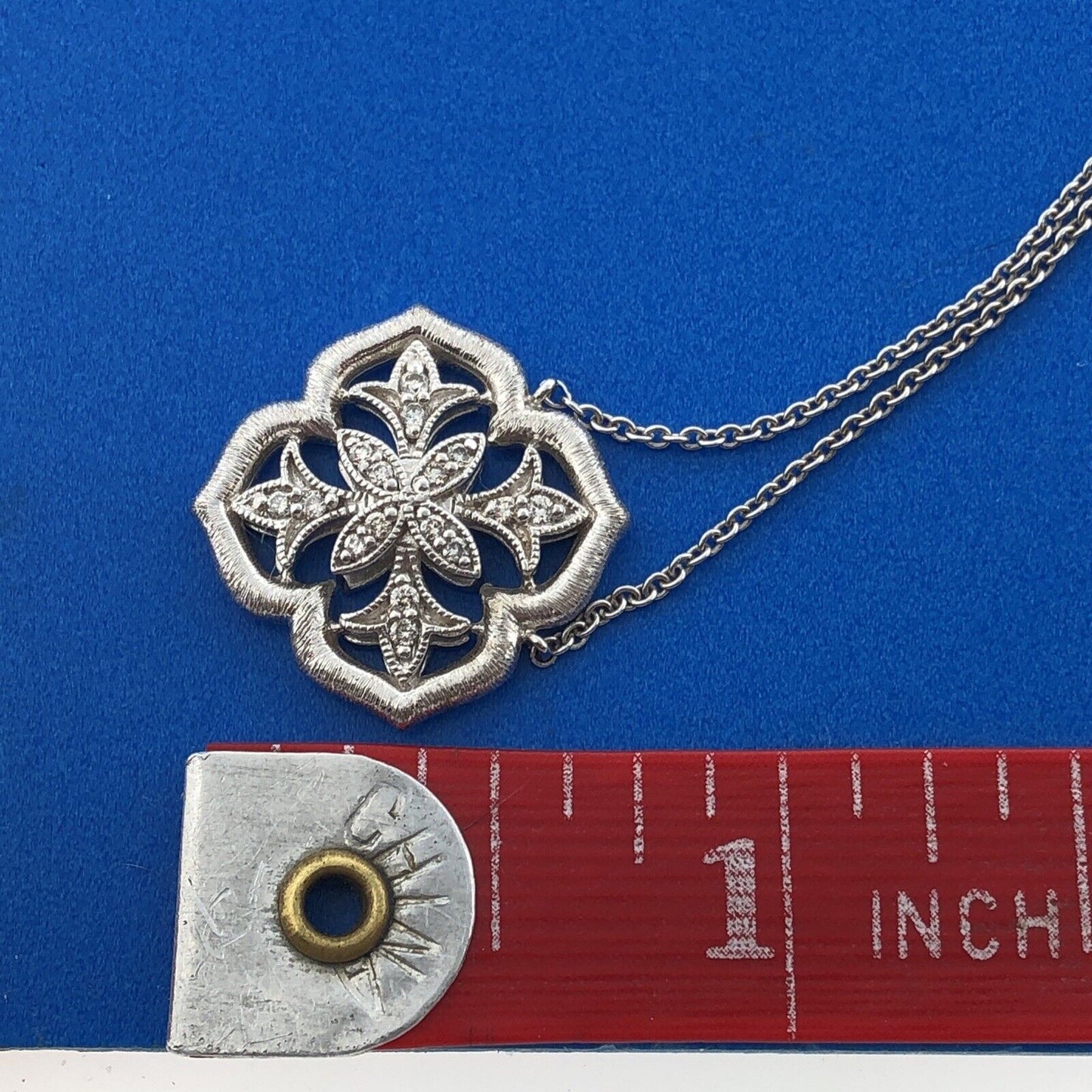 Gabriel & Co 925 Sterling Silver Diamond 3 Dimensional Snowflake Flower Necklace