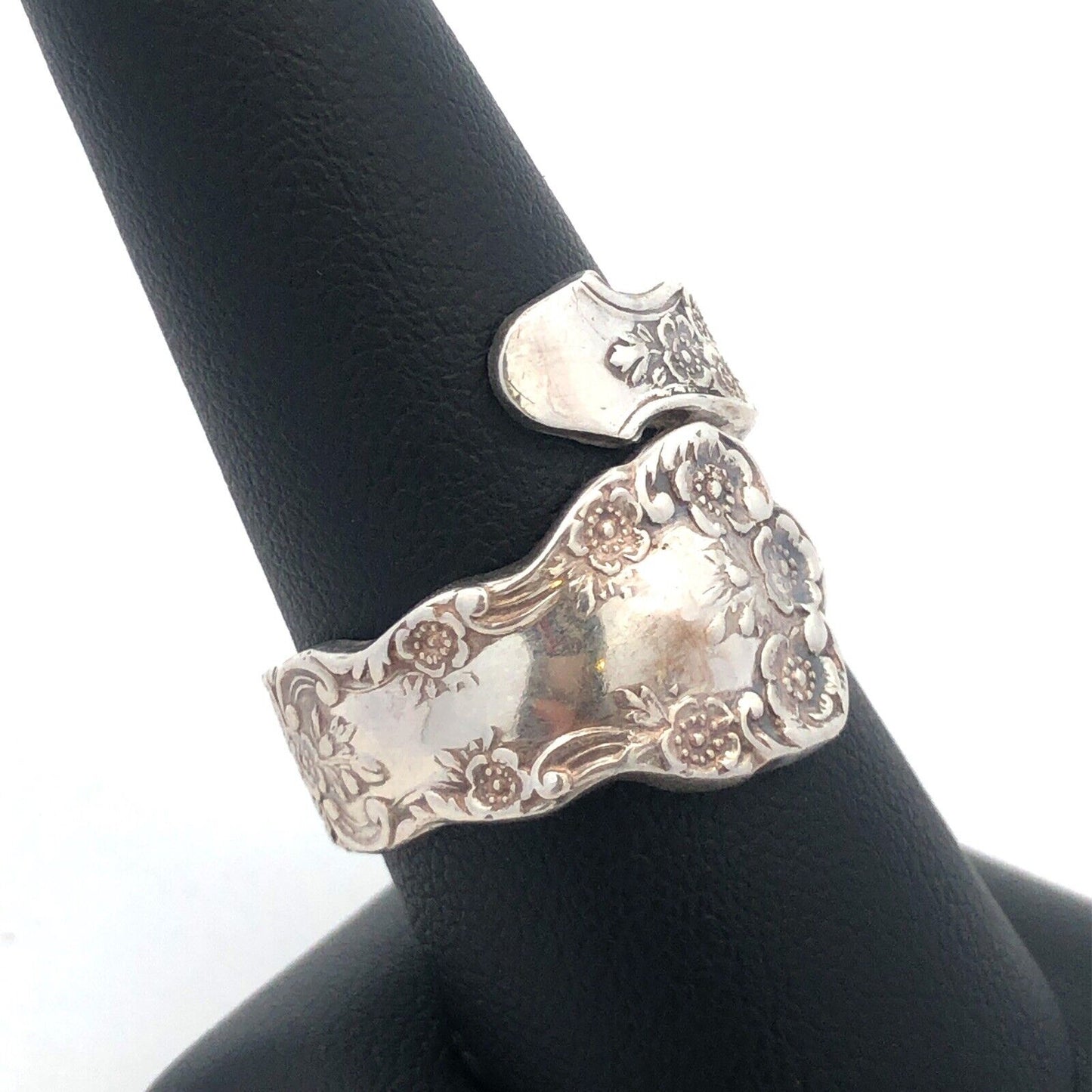 Vintage Designer 925 Sterling Silver Buttercup Flower Detail Spoon Bypass Ring