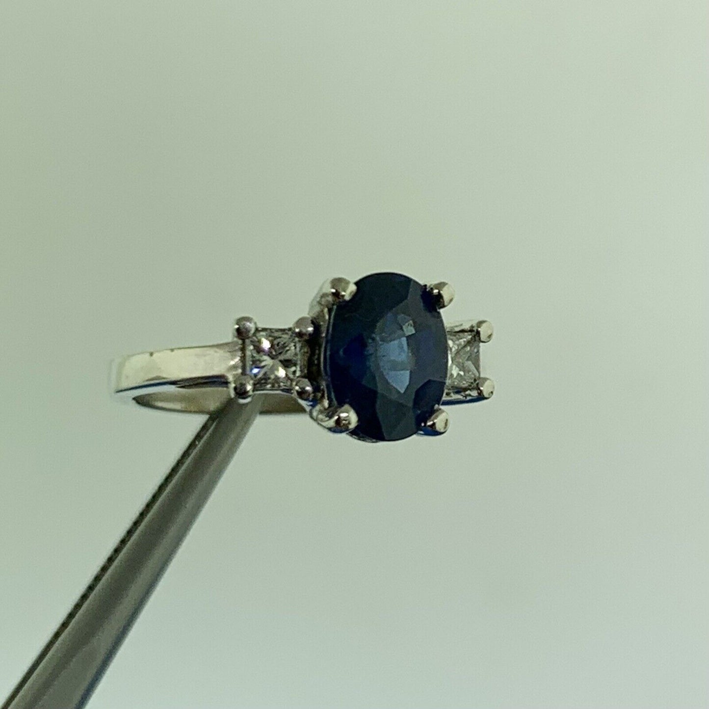 Designer 14K White Gold Oval Sapphire Princess Diamond Accented Size 6.5 Ring