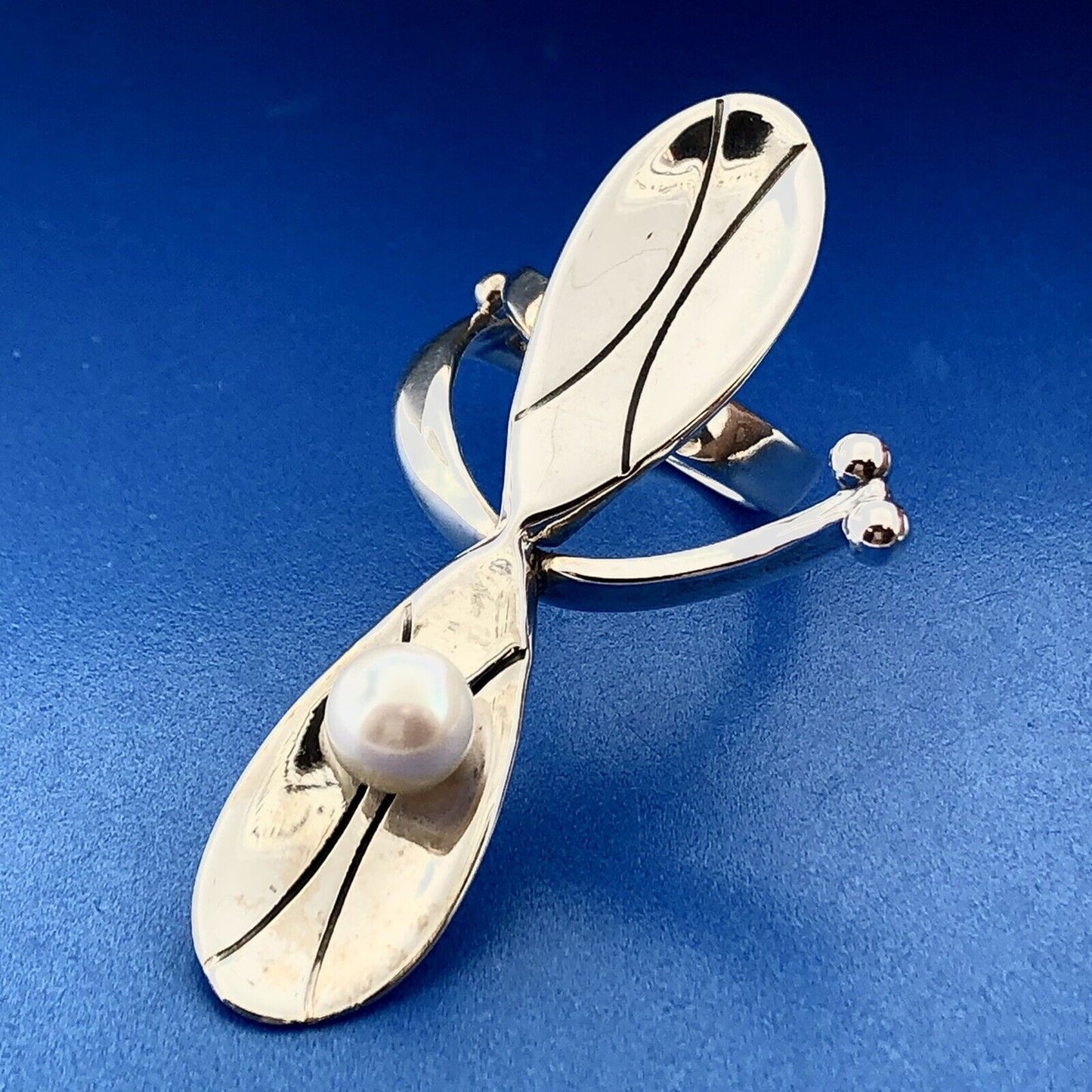 Carolyn Pollack R Moon 925 Sterling Silver Pearl Navajo Artisan Finger Ring