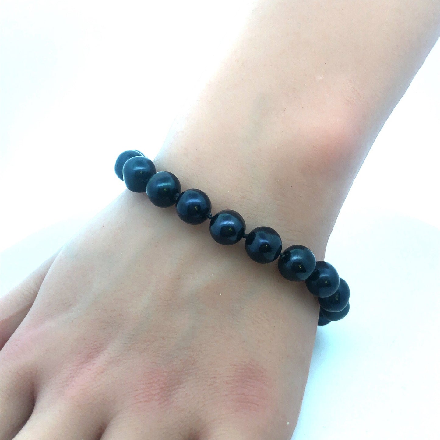 Gorgeous 14k White Gold Black Pearl 7.5" Strand String Bracelet