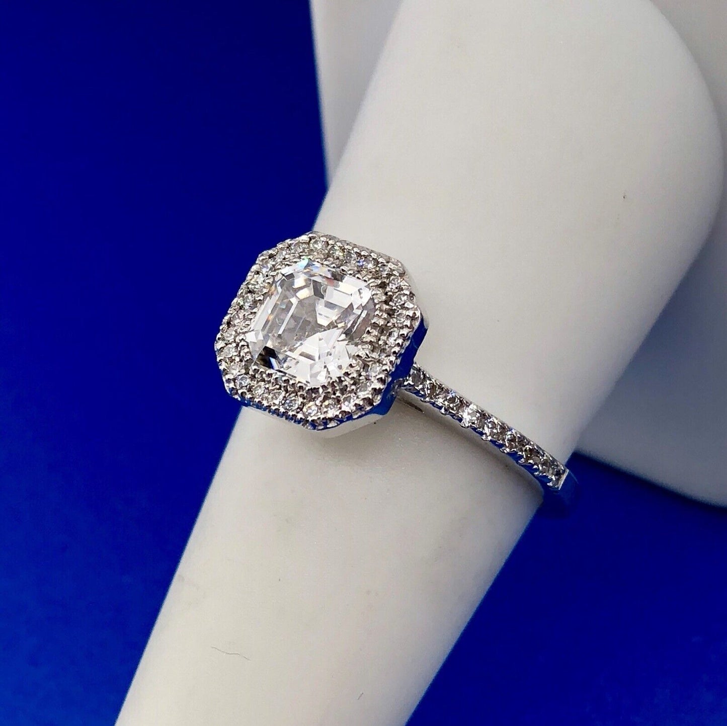 Designer 925 Sterling Silver Cubic Zirconia CZ Solitaire W/Halo Engagement Ring