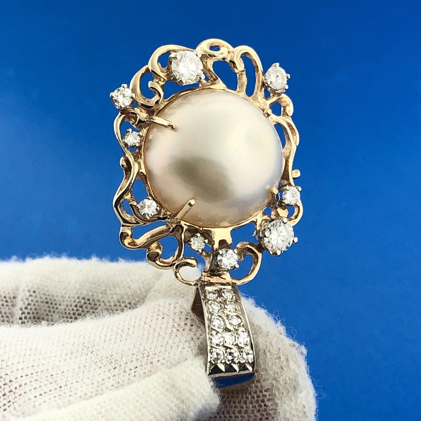Retro 14K Yellow Gold Mabe Pearl Diamond Accent Free Form Statement Pendant
