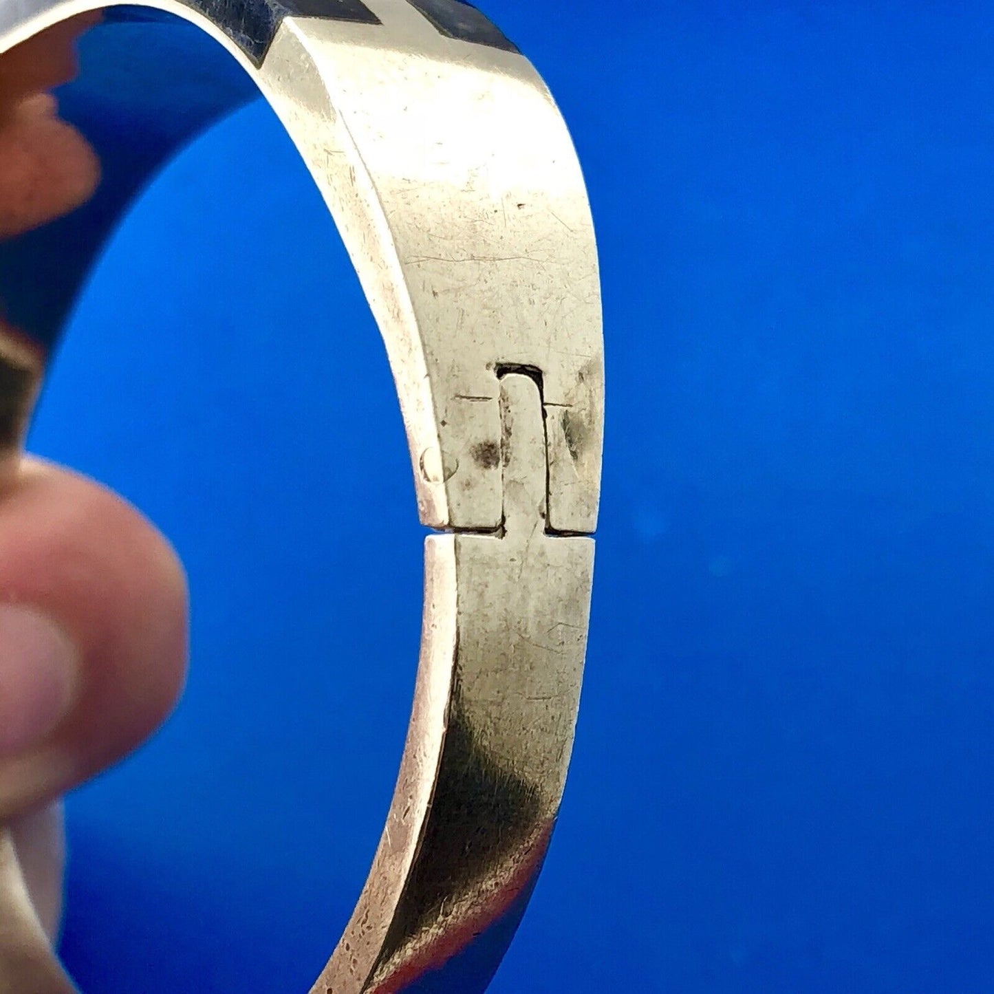 Retro Taxco Artisan 925 Sterling Silver Lapis Lazuli Inlay Hinged Cuff Bracelet