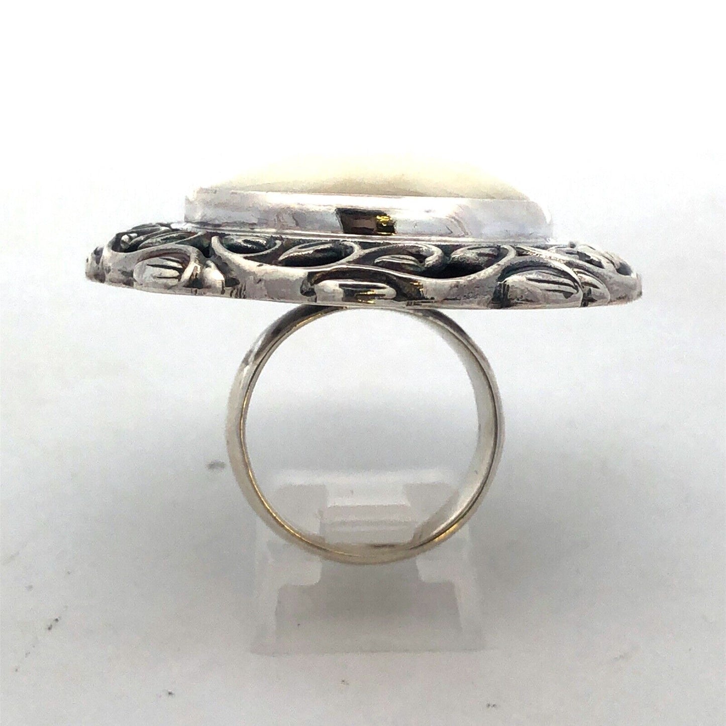Vintage 925 Sterling Silver Round Carved Resin Moon Face Vine Statement Ring