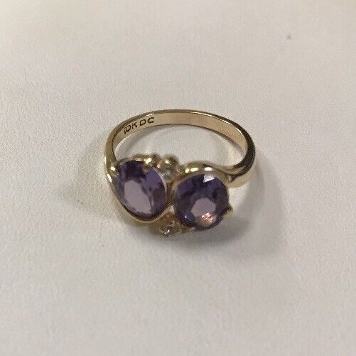 Vintage 10K Yellow Gold Oval Amethyst Diamond Accent Cocktail Ring Size 6