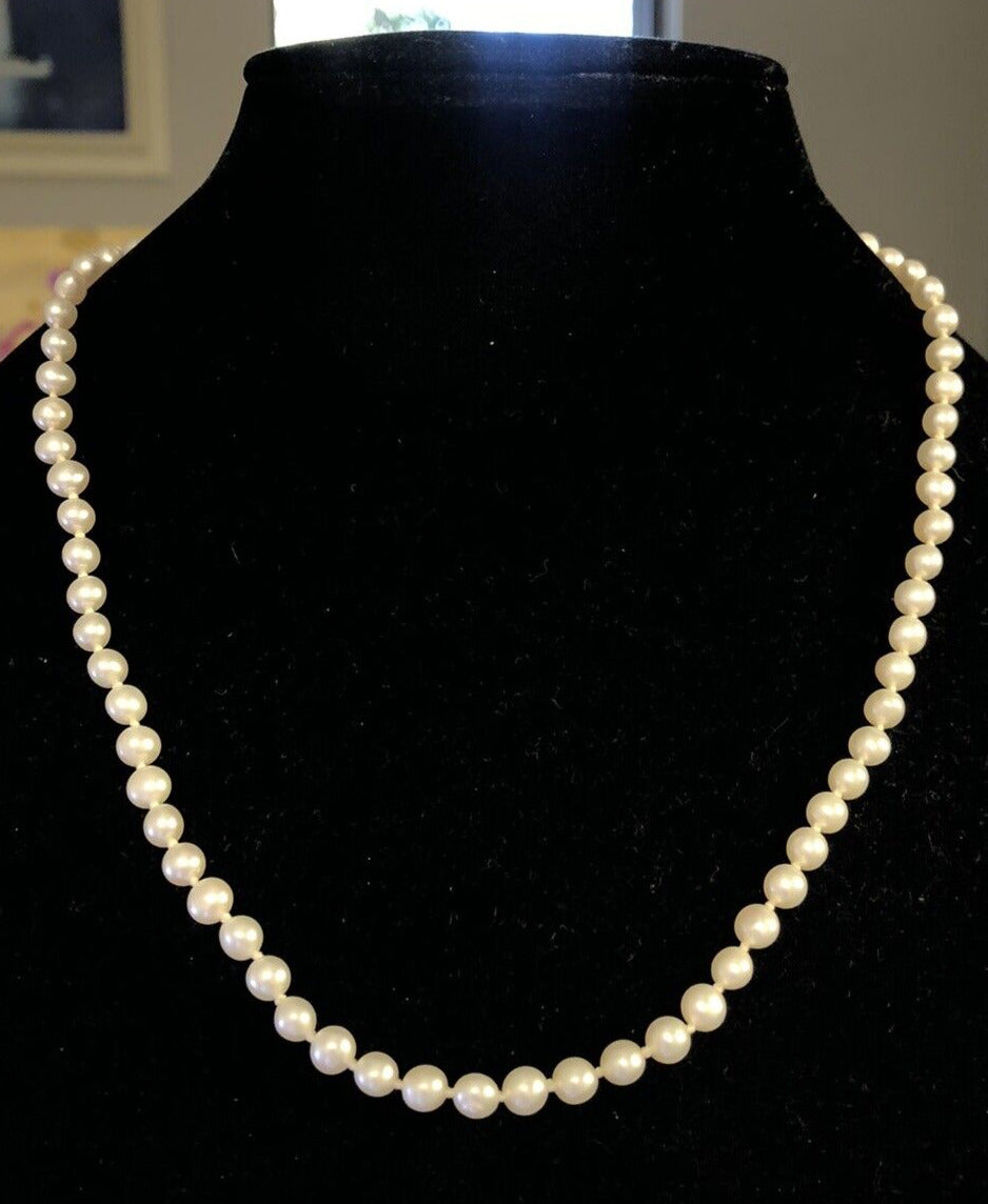 Designer 14K Yellow Gold Round White Pearl Beaded Knotted Necklace