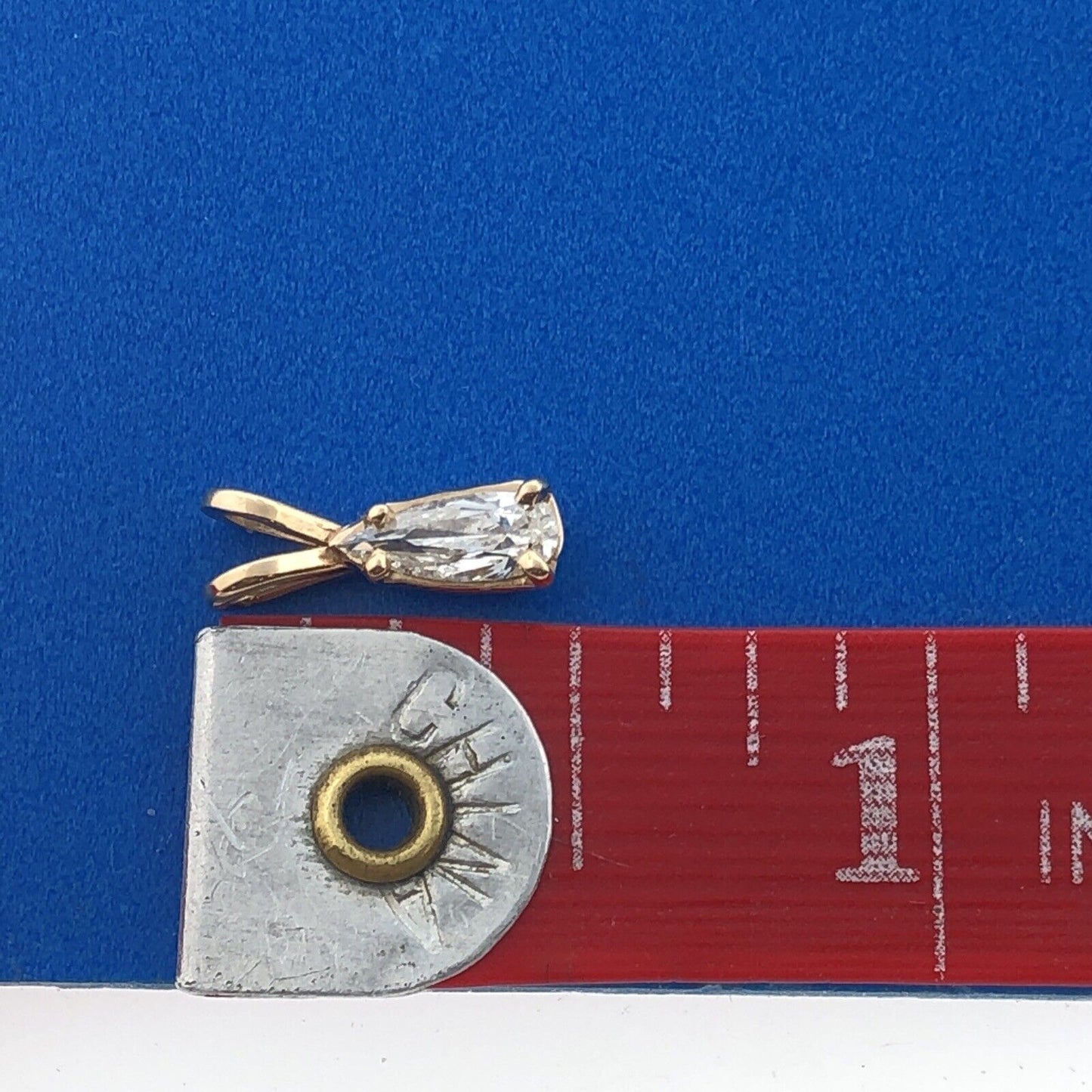 Gorgeous 14k Yellow Gold Long Pear Cut Diamond Precious Pendant 1/4ctw .25