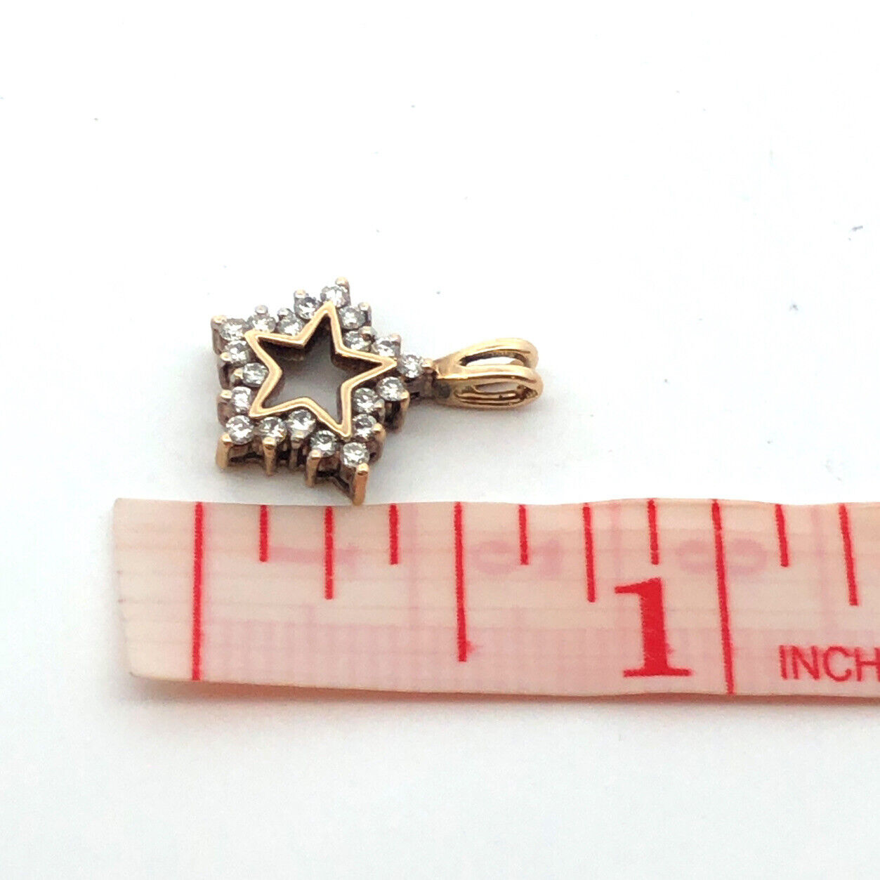 10K Yellow Gold Round Diamond Star Pendant
